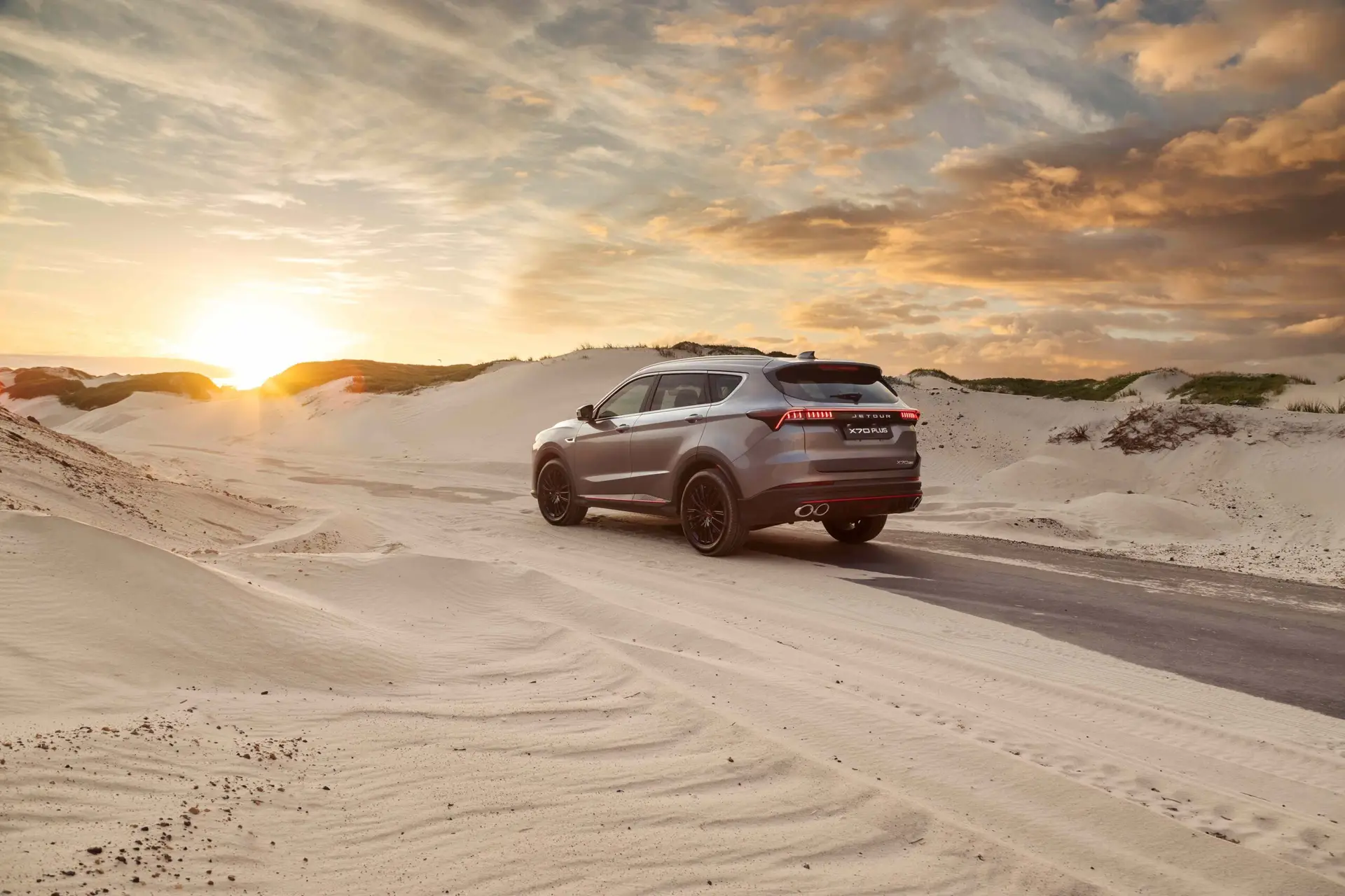 Jetour X70 Plus luxury SUV exterior view